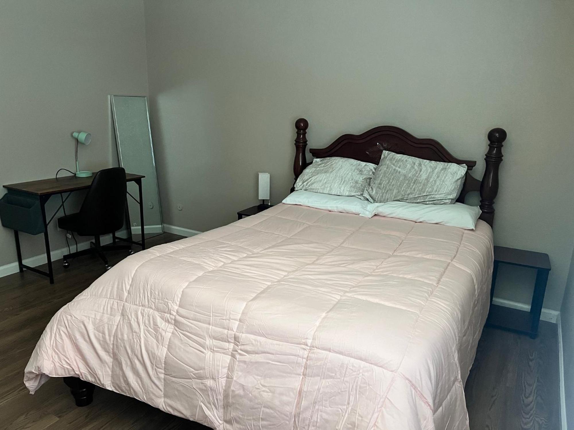 Serene 2Bed 1Bath Condo With Parking Fresno Exterior foto